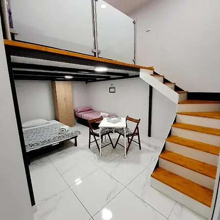 Mv 58 Bed & Breakfast Neapol